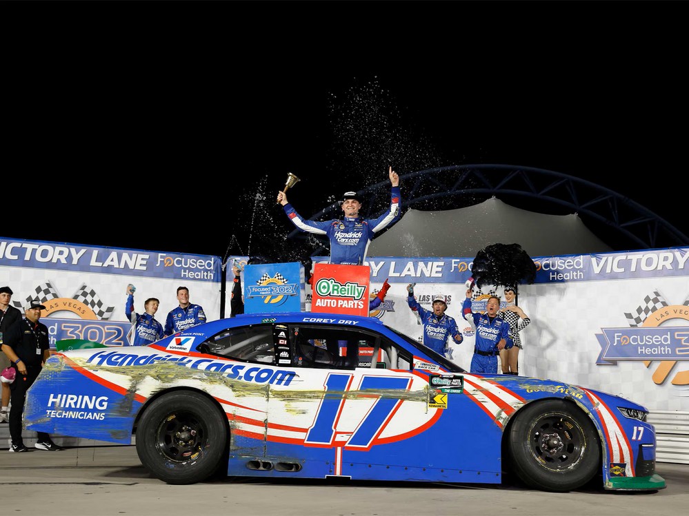 2026 Corey Day #17 HendrickCars.com - Las Vegas Win / Raced 1/24 Diecast