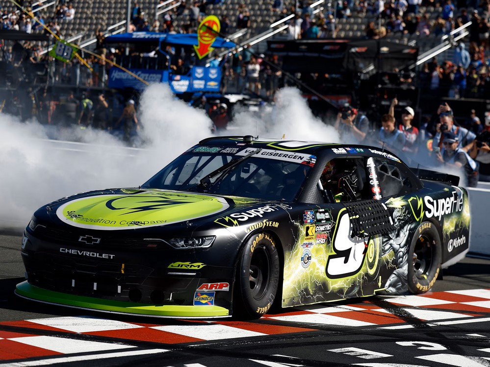 2026 Shane Van Gisbergen #9 SuperFile - Sonoma Win / Raced 1/24 Diecast