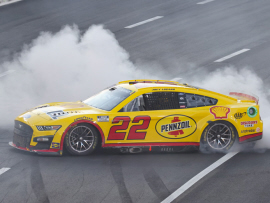 2022 Joey Logano #22 Shell-Pennzoil - Clash at The Coliseum Win / Raced 1/24 Diecast