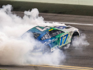 23-buescher-daytona-win_20250604175555