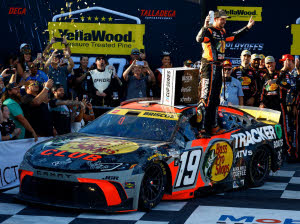 2025 Chase Briscoe #19 Bass Pro Shops - Talladega Win / Raced 1/24 Diecast