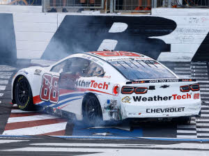 2025 Shane Van Gisbergen #88 WeatherTech - ROVAL Win / Raced 1/24 Diecast